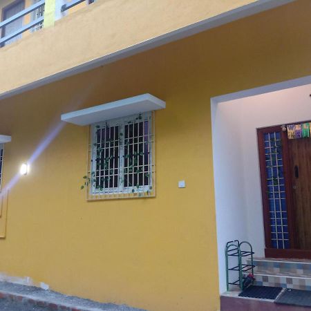 Thendral Homestay Пондичерри Экстерьер фото